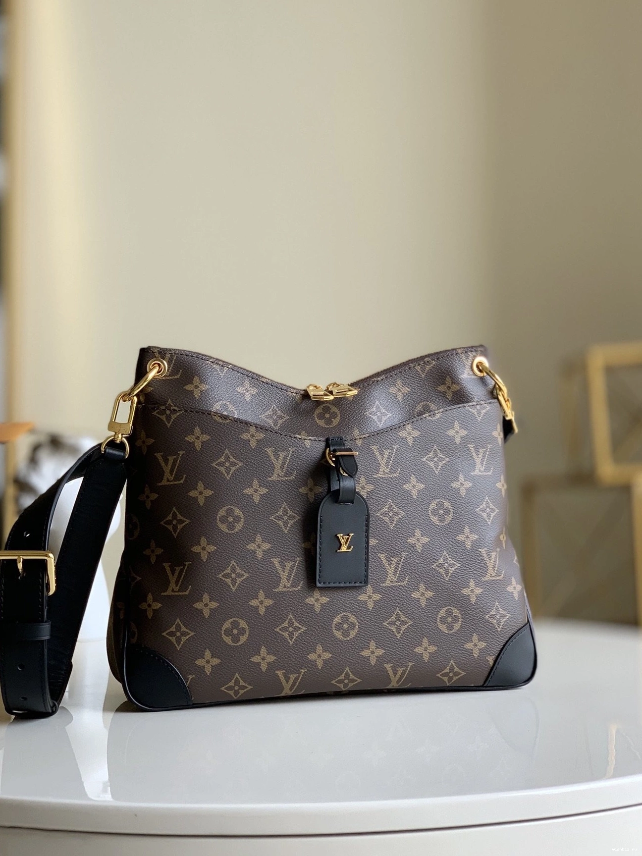WIS ODÉON VUITTON MM LOUIS 1013